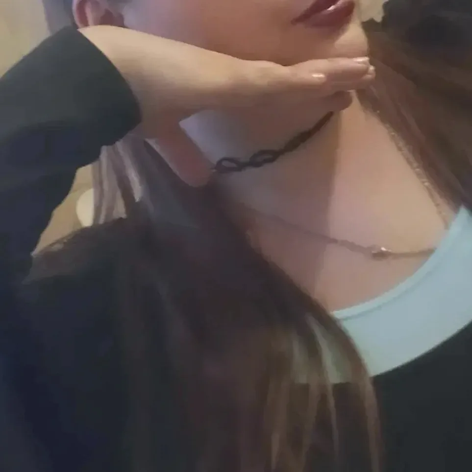 Adna, 28