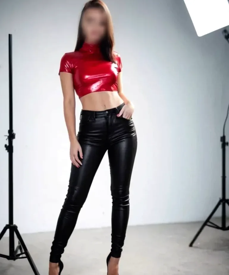 Aleksandra, 29