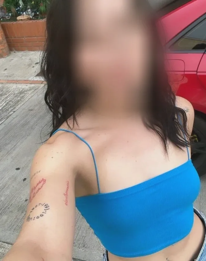Emilia, 23
