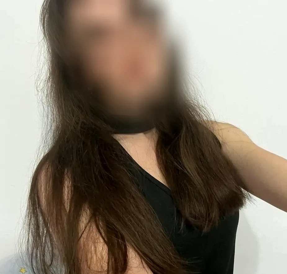 Fatima, 32