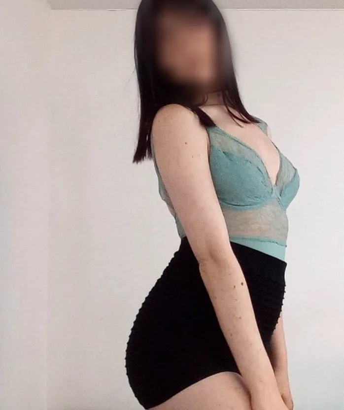 Lejla, 24